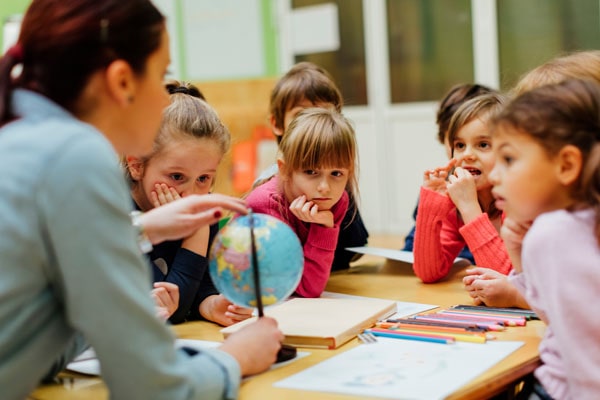 بایدها و نبایدهای اولین جلسه تدریس زبان به کودکان